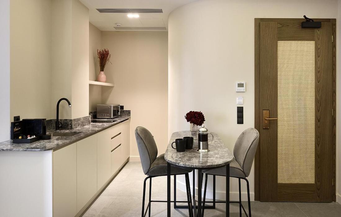 Roomore Apartments Thessaloniki Exterior photo